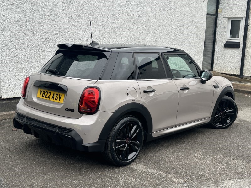 2022 (22) MINI HATCHBACK 1.5 Cooper Sport 5dr Auto 3538702