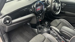 2022 (22) MINI HATCHBACK 1.5 Cooper Sport 5dr Auto 3538678
