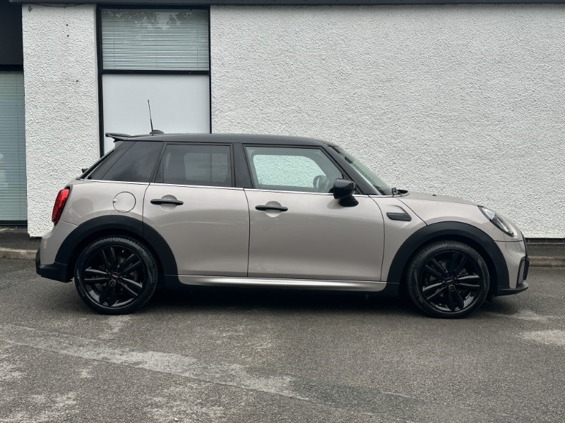 2022 (22) MINI HATCHBACK 1.5 Cooper Sport 5dr Auto 3538700
