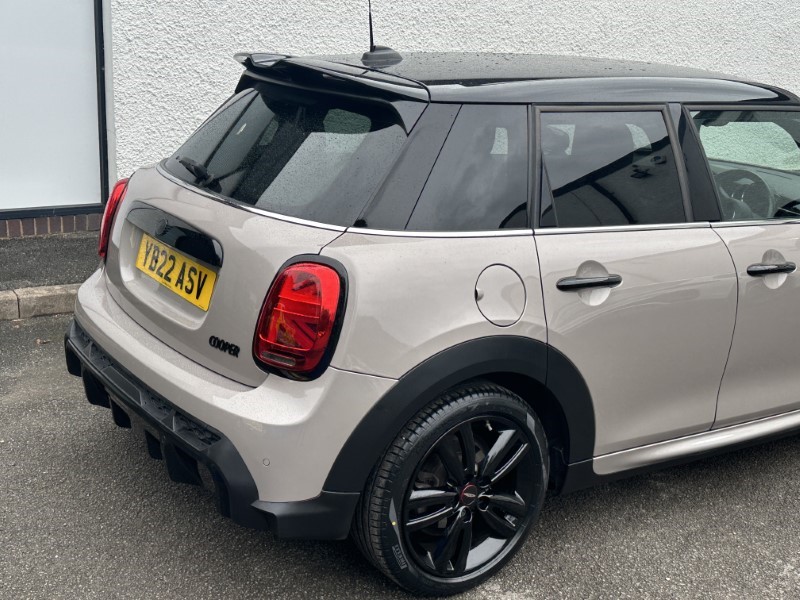 2022 (22) MINI HATCHBACK 1.5 Cooper Sport 5dr Auto 3538703