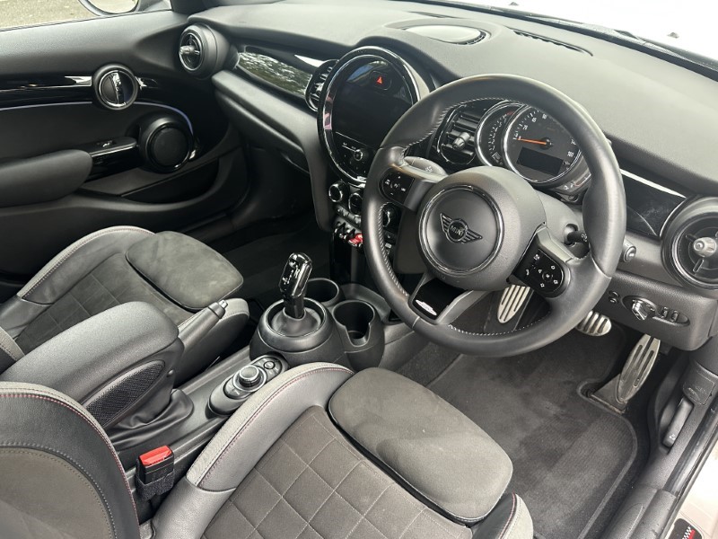 2022 (22) MINI HATCHBACK 1.5 Cooper Sport 5dr Auto 3538680