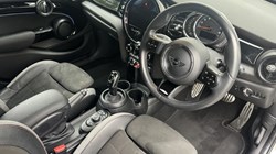 2022 (22) MINI HATCHBACK 1.5 Cooper Sport 5dr Auto 3538680