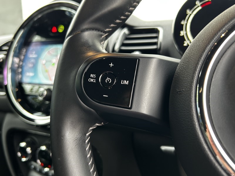 2022 (72) MINI CLUBMAN 1.5 Cooper Shadow Edition 6dr 3568175