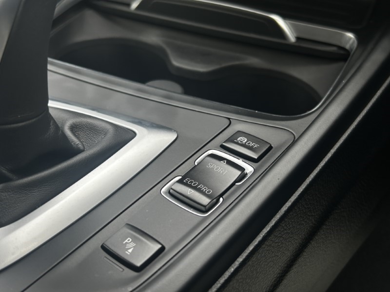 2017 (17) BMW 4 SERIES 420d [190] Luxury 5dr Auto [Professional Media] 3578491