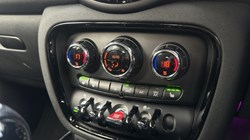 2019 (19) MINI CLUBMAN 1.5 Cooper Classic 6dr 3613282