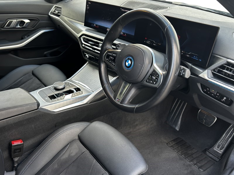 2022 (72) BMW 3 SERIES 330e M Sport 5dr Step Auto 3589898