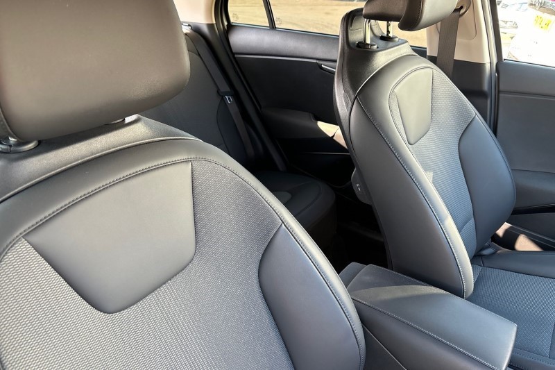 2023 (73) KIA NIRO 1.6 GDi Hybrid 3 5dr DCT 3527779