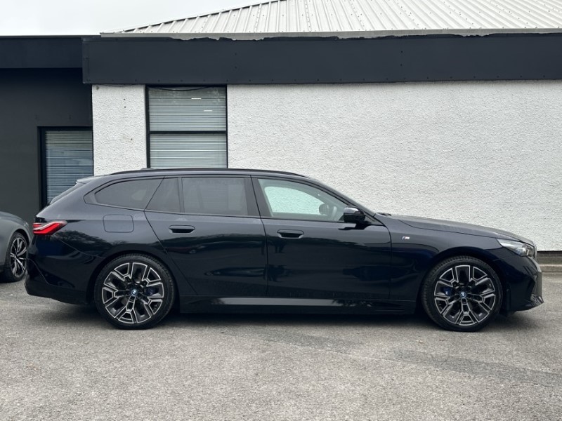 2025 (25) BMW I5 250kW eDrive40 M Sport 84kWh 5dr Auto [Tech PLUS/22kW] 4658965