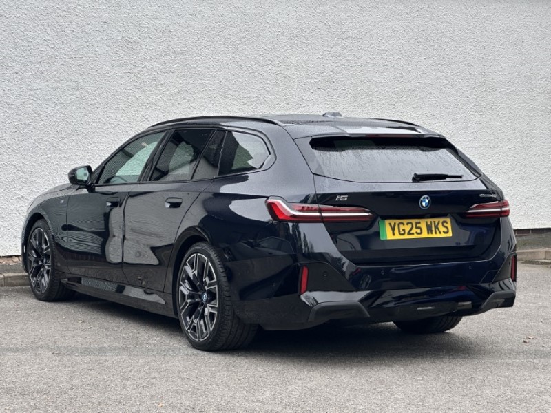 2025 (25) BMW I5 250kW eDrive40 M Sport 84kWh 5dr Auto [Tech PLUS/22kW]