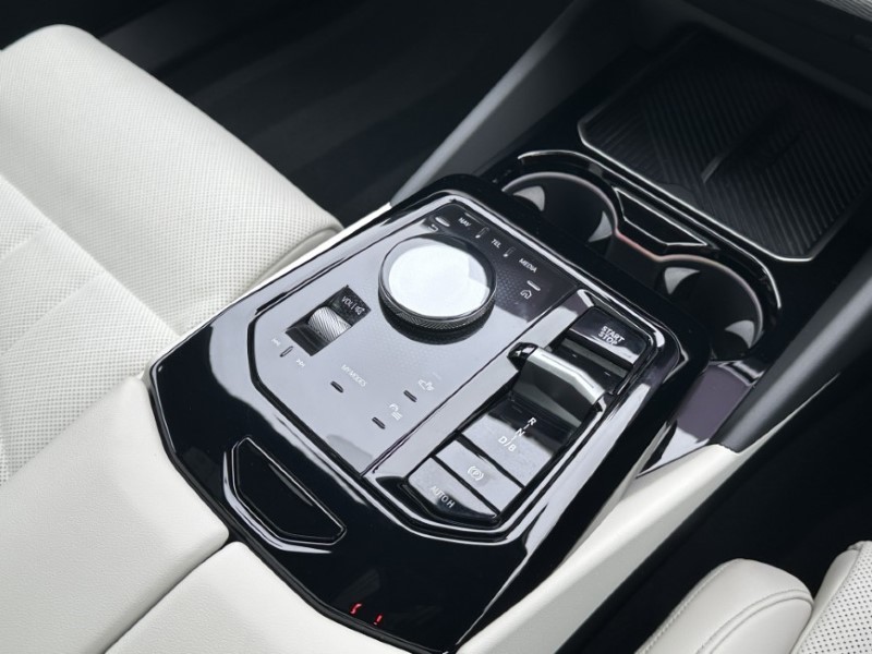 2025 (25) BMW I5 250kW eDrive40 M Sport 84kWh 5dr Auto [Tech PLUS/22kW] 4659010