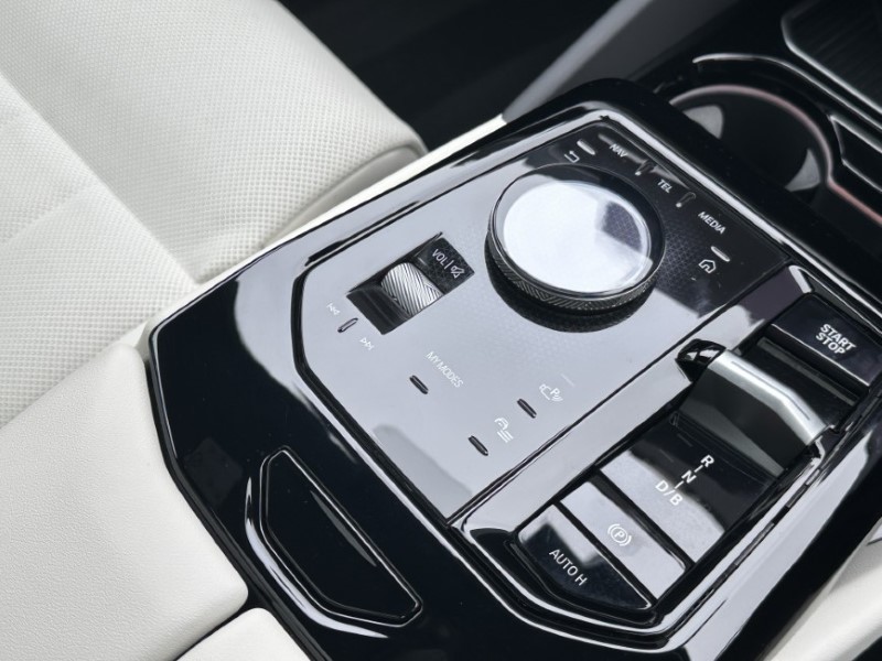 2025 (25) BMW I5 250kW eDrive40 M Sport 84kWh 5dr Auto [Tech PLUS/22kW] 4659011