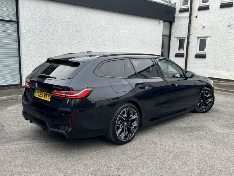 2025 (25) BMW I5 250kW eDrive40 M Sport 84kWh 5dr Auto [Tech PLUS/22kW] 4658969