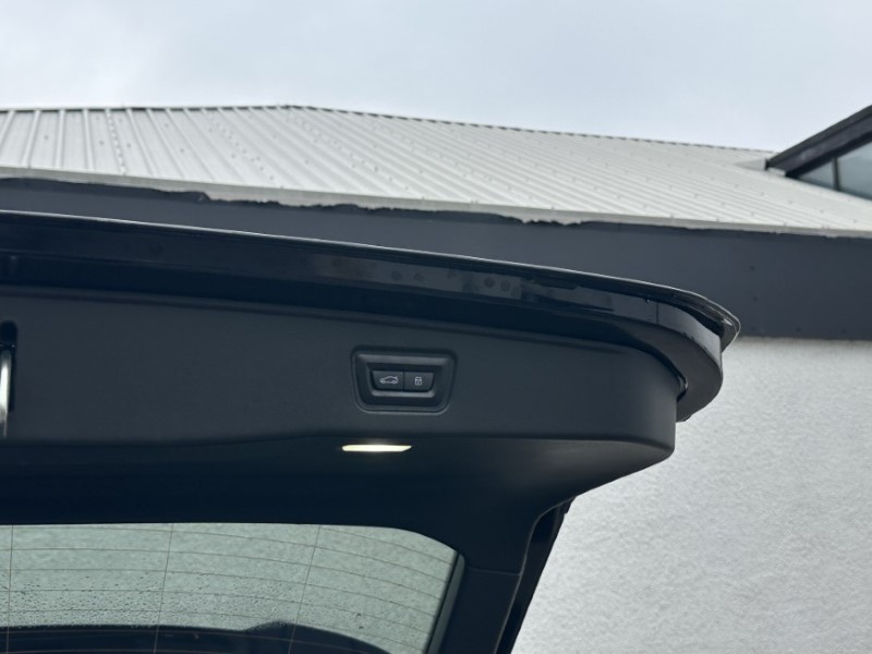 2025 (25) BMW I5 250kW eDrive40 M Sport 84kWh 5dr Auto [Tech PLUS/22kW] 4658987