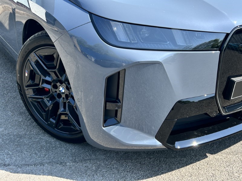 2025 (25) BMW iX 300kW xDrive45 M Sport 101kWh 5dr Auto [Skylounge] 4190342