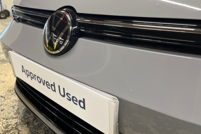 2023 (23) VOLKSWAGEN GOLF 1.5 eTSI 150 R-Line 5dr DSG 3481395