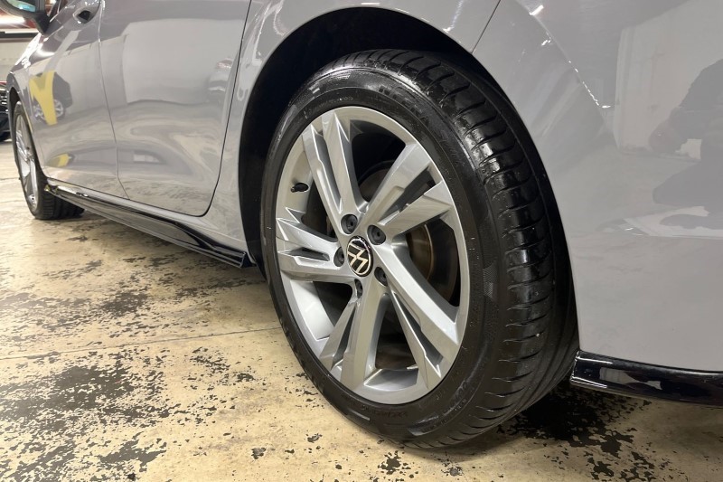 2023 (23) VOLKSWAGEN GOLF 1.5 eTSI 150 R-Line 5dr DSG 3481393