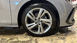 2023 (23) VOLKSWAGEN GOLF 1.5 eTSI 150 R-Line 5dr DSG 3481365