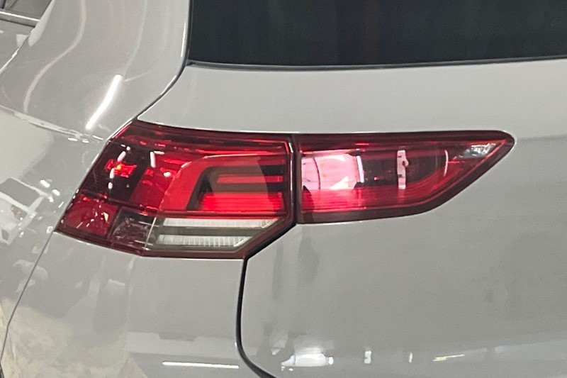 2023 (23) VOLKSWAGEN GOLF 1.5 eTSI 150 R-Line 5dr DSG 3481397