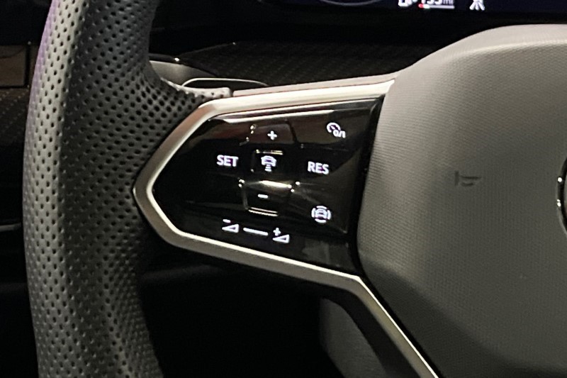 2023 (23) VOLKSWAGEN GOLF 1.5 eTSI 150 R-Line 5dr DSG 3481375