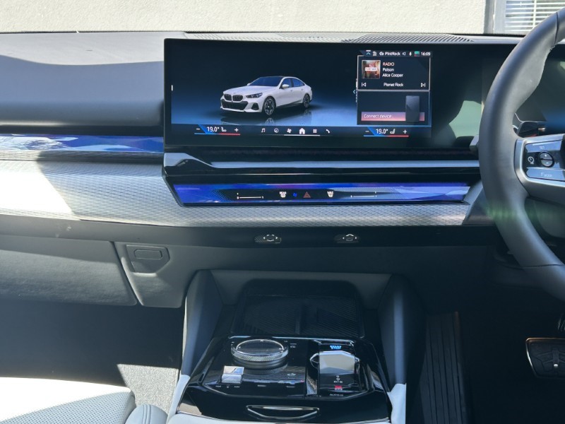 2025 (25) BMW I5 250kW eDrive40 M Sport 84kWh 4dr Auto [22kWCh] 4430984