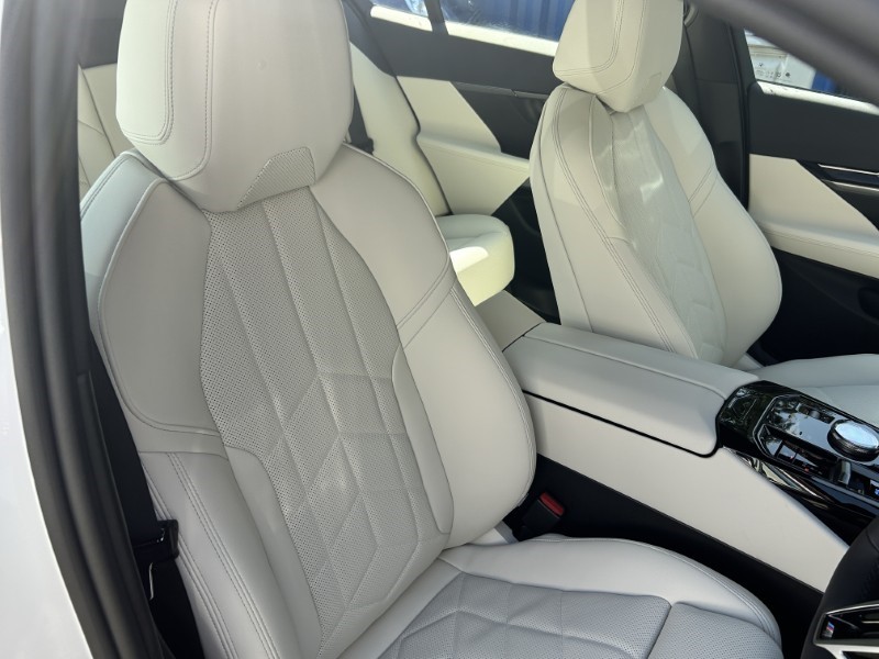 2025 (25) BMW I5 250kW eDrive40 M Sport 84kWh 4dr Auto [22kWCh] 4430981