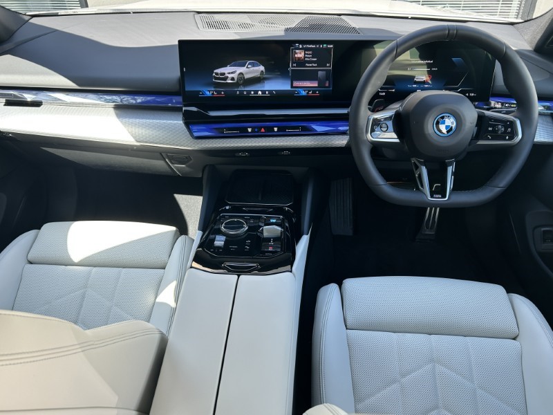 2025 (25) BMW I5 250kW eDrive40 M Sport 84kWh 4dr Auto [22kWCh] 4430982