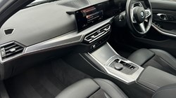 2024 (74) BMW 3 SERIES 320i M Sport 4dr Step Auto 4932061