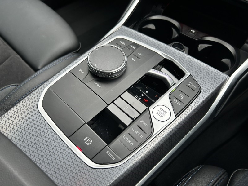 2024 (74) BMW 3 SERIES 320i M Sport 4dr Step Auto 4932037