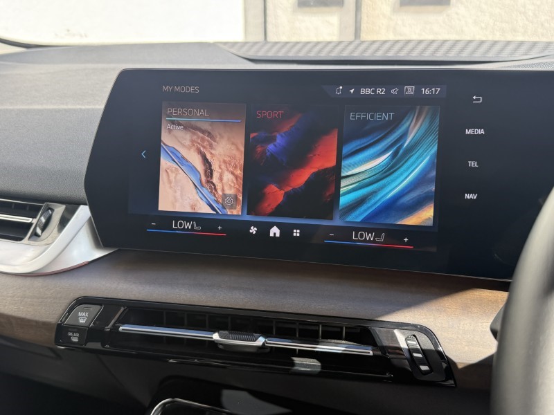 2025 (25) BMW 2 SERIES 225e xDrive Luxury 5dr DCT 4467015