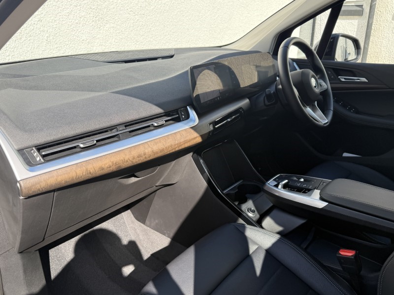 2025 (25) BMW 2 SERIES 225e xDrive Luxury 5dr DCT 4467005