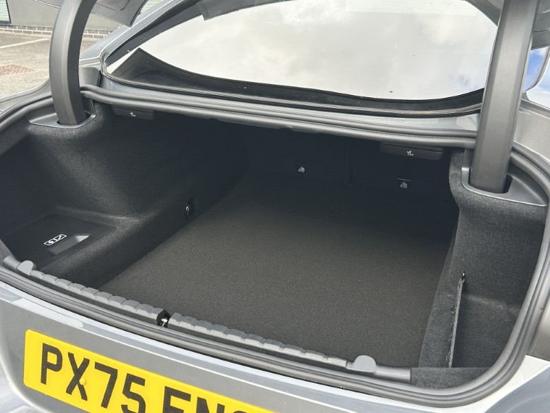 2025 (75) BMW 8 SERIES 840i M Sport 2dr Auto 4510866