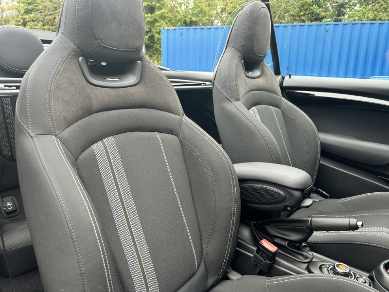 2020 (20) MINI CONVERTIBLE 2.0 Cooper S Sport II 2dr 4623676