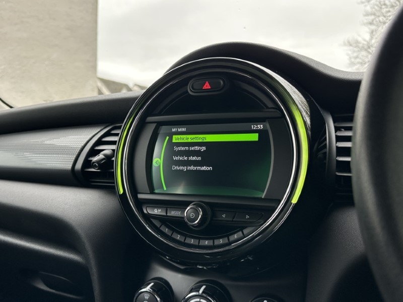 2019 (19) MINI HATCHBACK 1.5 Cooper Classic II 3dr 4932165