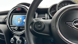 2019 (19) MINI HATCHBACK 1.5 Cooper Classic II 3dr 4932171
