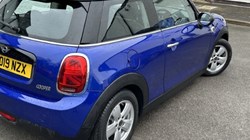 2019 (19) MINI HATCHBACK 1.5 Cooper Classic II 3dr 4932156