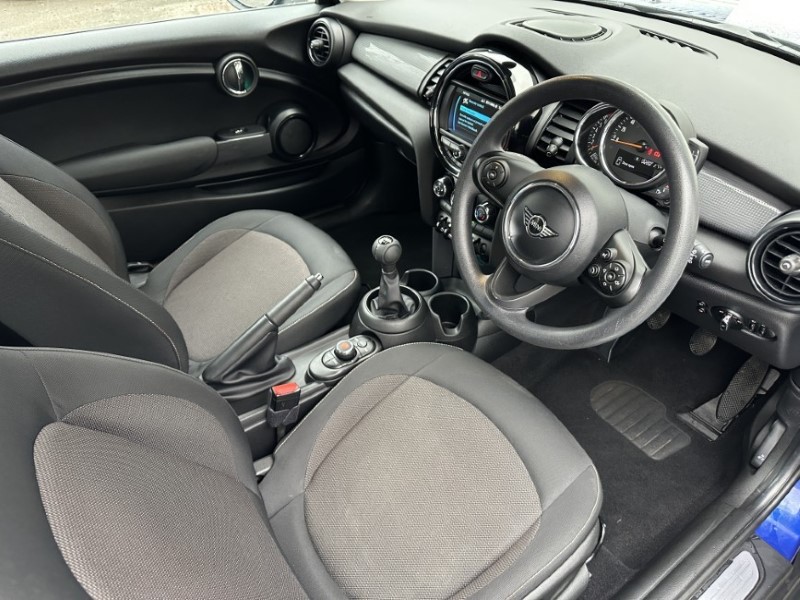 2019 (19) MINI HATCHBACK 1.5 Cooper Classic II 3dr 4932147