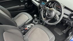 2019 (19) MINI HATCHBACK 1.5 Cooper Classic II 3dr 4932147