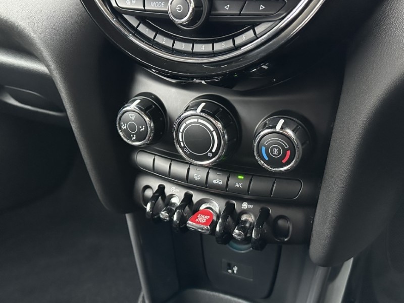 2019 (19) MINI HATCHBACK 1.5 Cooper Classic II 3dr 4932168