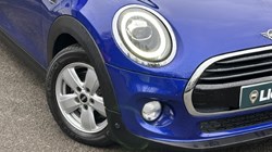 2019 (19) MINI HATCHBACK 1.5 Cooper Classic II 3dr 4932159