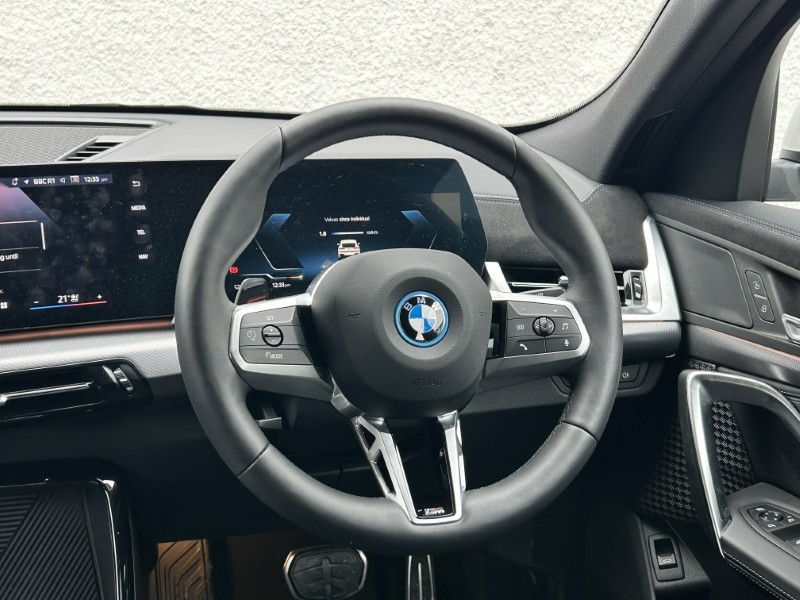 2025 (75) BMW iX2 150kW eDrive20 M Sport 65kWh 5dr Auto 4932017
