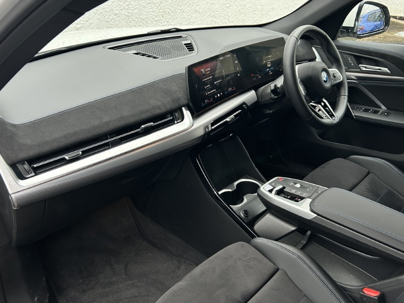 2025 (75) BMW iX2 150kW eDrive20 M Sport 65kWh 5dr Auto 4932021