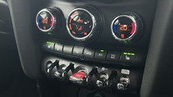 2022 (72) MINI HATCHBACK 1.5 Cooper Classic 3dr Auto 4646599