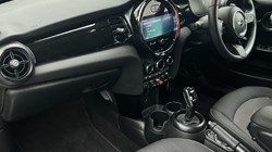 2022 (72) MINI HATCHBACK 1.5 Cooper Classic 3dr Auto 4646584