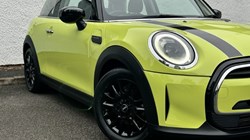 2022 (72) MINI HATCHBACK 1.5 Cooper Classic 3dr Auto 4646592