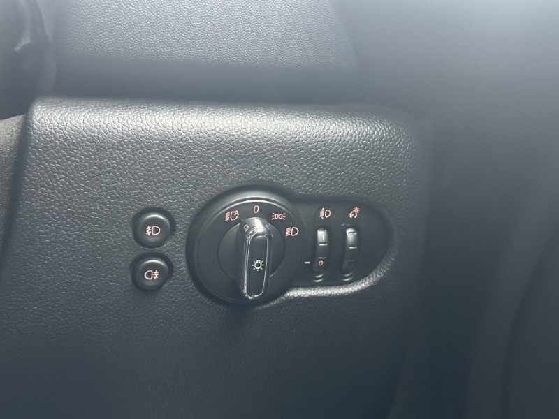 2020 (70) MINI CONVERTIBLE 1.5 Cooper Classic II 2dr Auto 4631402