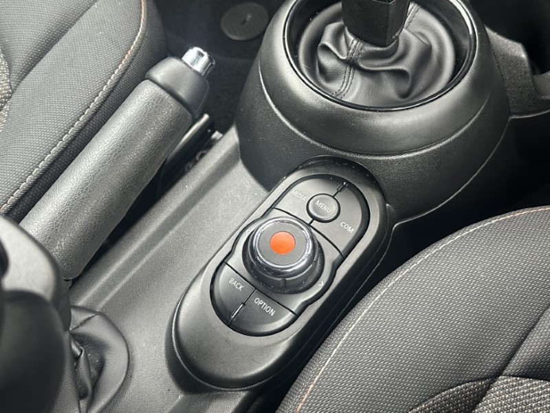 2020 (70) MINI CONVERTIBLE 1.5 Cooper Classic II 2dr Auto 4631398