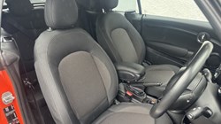 2020 (70) MINI CONVERTIBLE 1.5 Cooper Classic II 2dr Auto 4631408