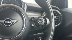 2020 (70) MINI CONVERTIBLE 1.5 Cooper Classic II 2dr Auto 4631401