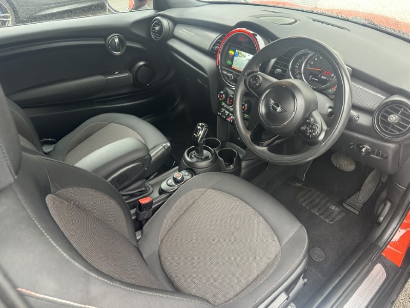 2020 (70) MINI CONVERTIBLE 1.5 Cooper Classic II 2dr Auto 4631404