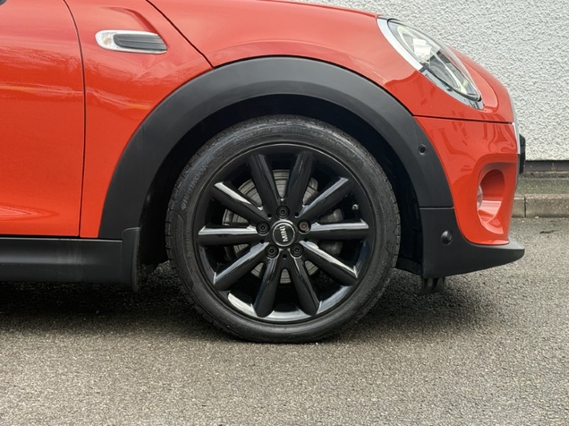 2020 (70) MINI CONVERTIBLE 1.5 Cooper Classic II 2dr Auto 4845403